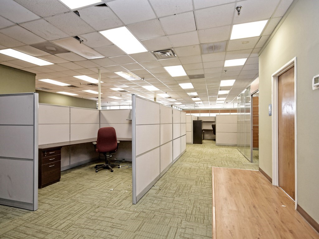 8940 Research Boulevard 300 , Austin, TX, 78758 | 8999256 | Realty Texas LLC