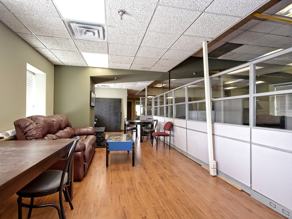 8940 Research Boulevard 300 , Austin, TX, 78758 | 8999256 | Realty Texas LLC