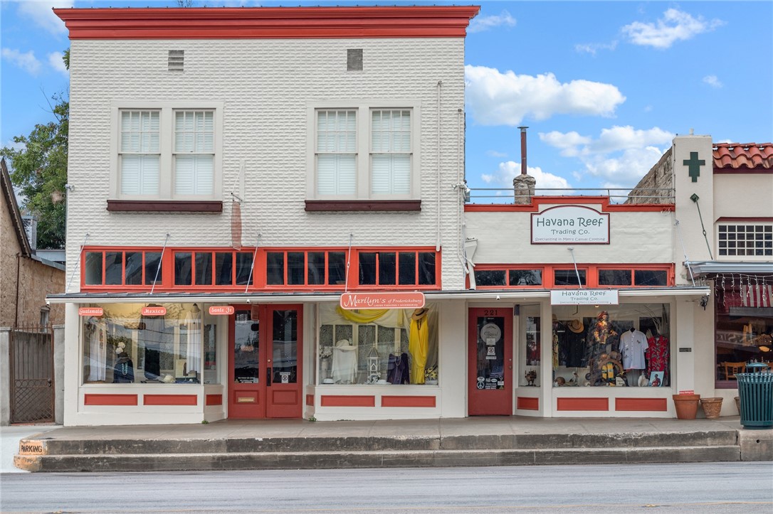 219 W Main Street , Fredericksburg, TX, 78624 | 7712509 | Realty Texas LLC