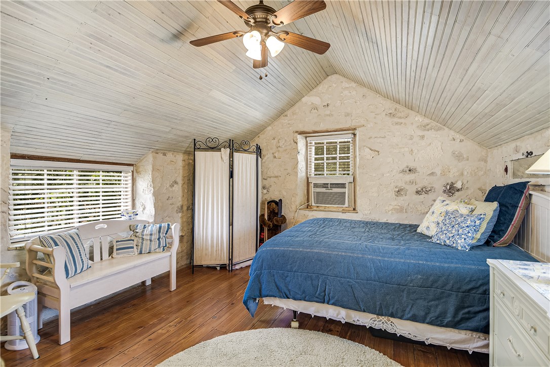 219 W Main Street , Fredericksburg, TX, 78624 | 7712509 | Realty Texas LLC