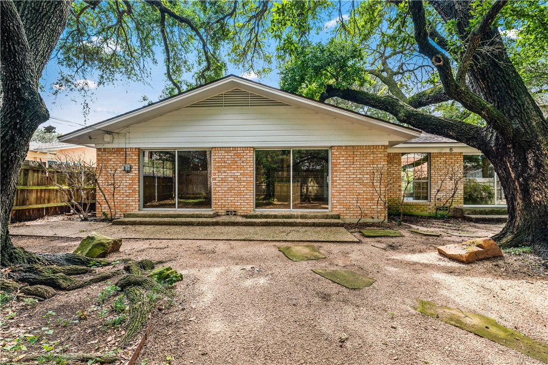 2901 Woodland Drive , Waco, TX, 76710 | 202143 | Realty Texas LLC