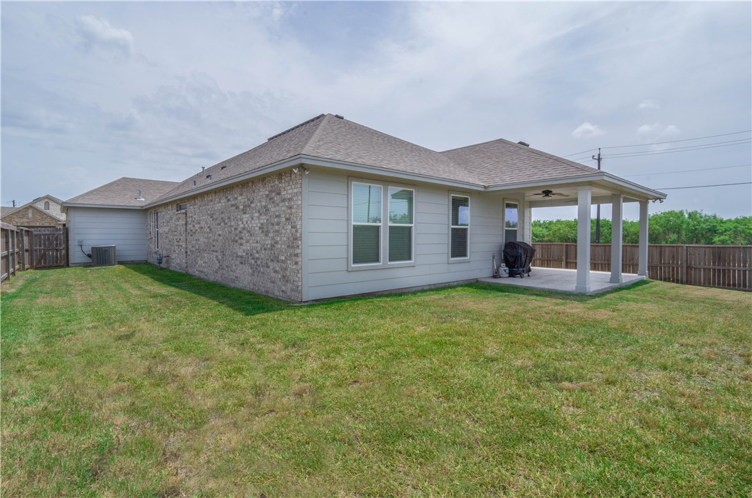 8233 Yosemite Drive , Corpus Christi, TX, 78414 | 386678 | Realty Texas LLC
