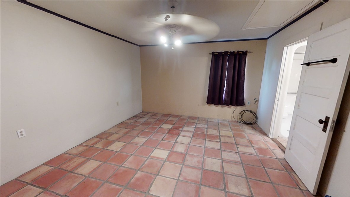 1010 S Cora Street , Premont, TX, 78375 | 386964 | Realty Texas LLC