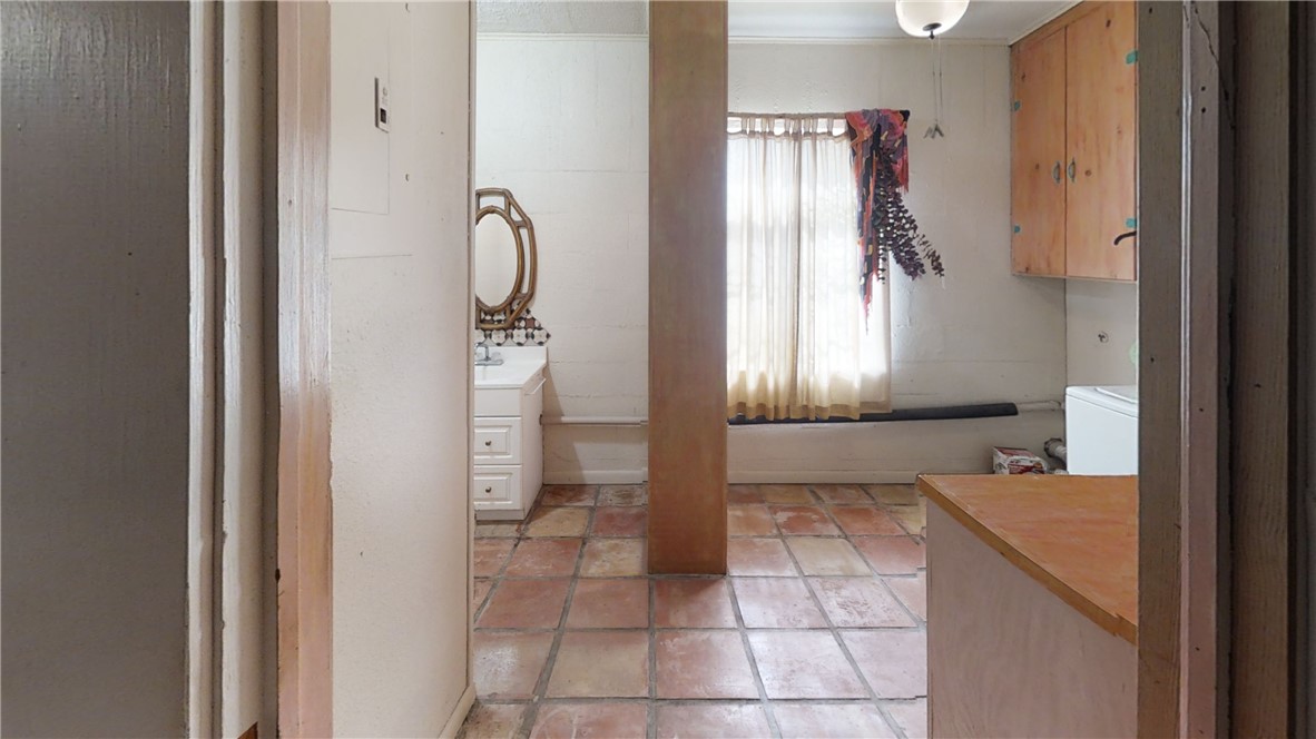 1010 S Cora Street , Premont, TX, 78375 | 386964 | Realty Texas LLC