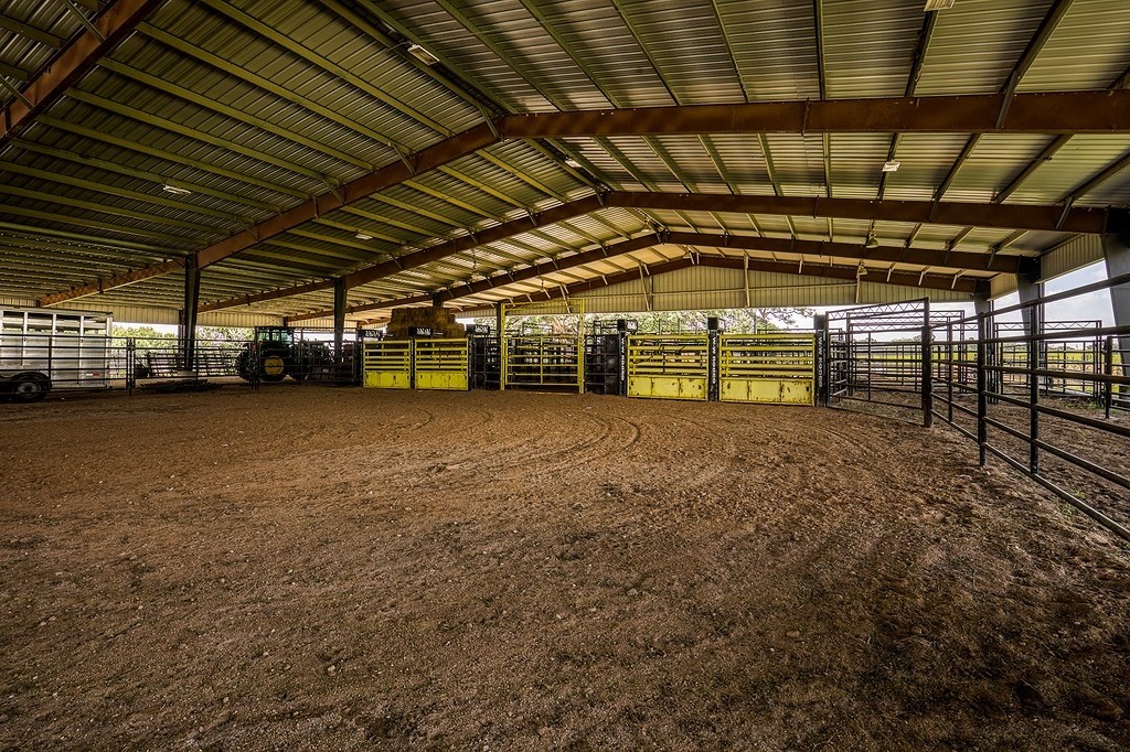 1669 County Road 101 , Columbus, TX, 78934 | 82077296 | Realty Texas LLC