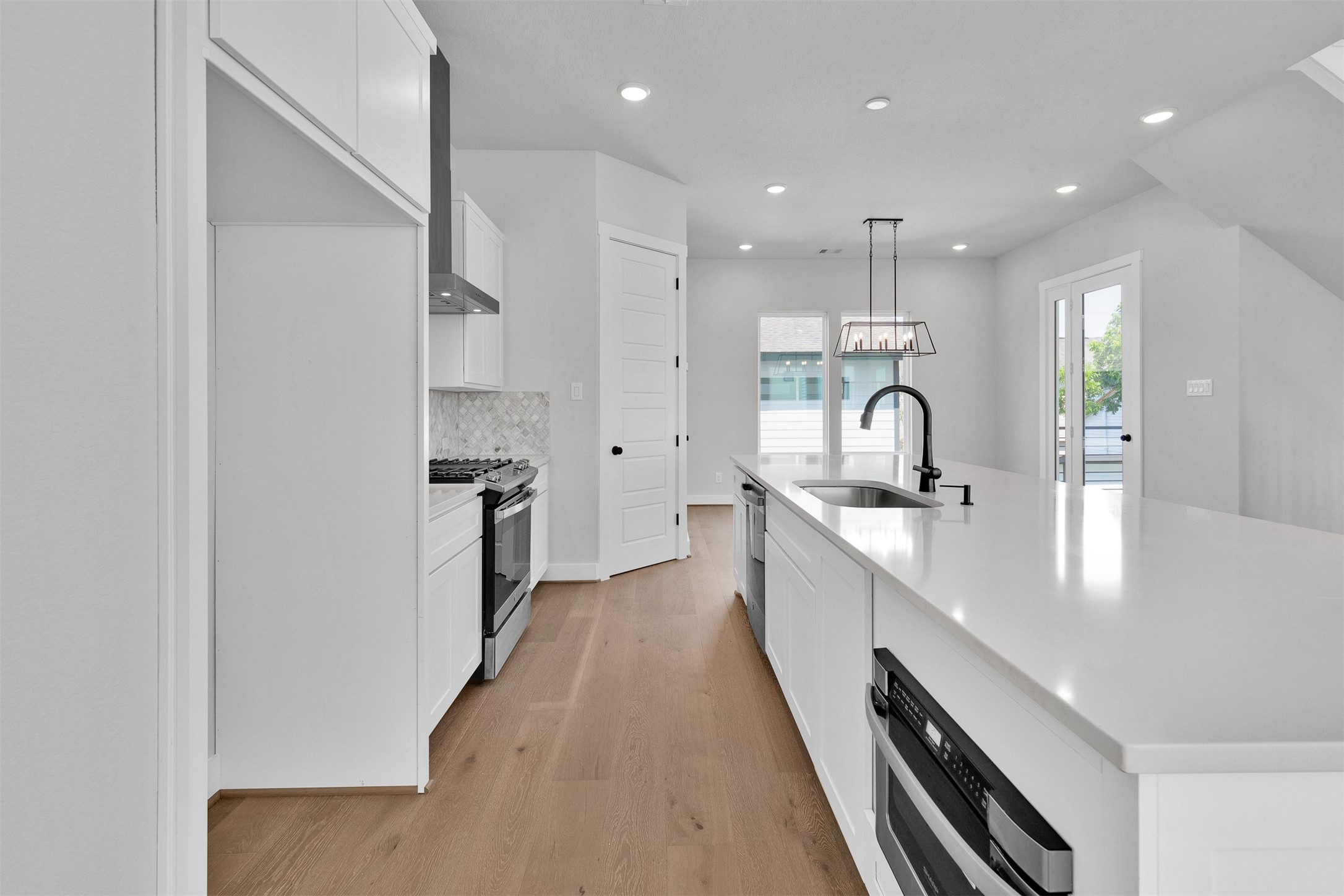 4214 Spencer Street , Houston, TX, 77007 | 36546937 | Realty Texas LLC