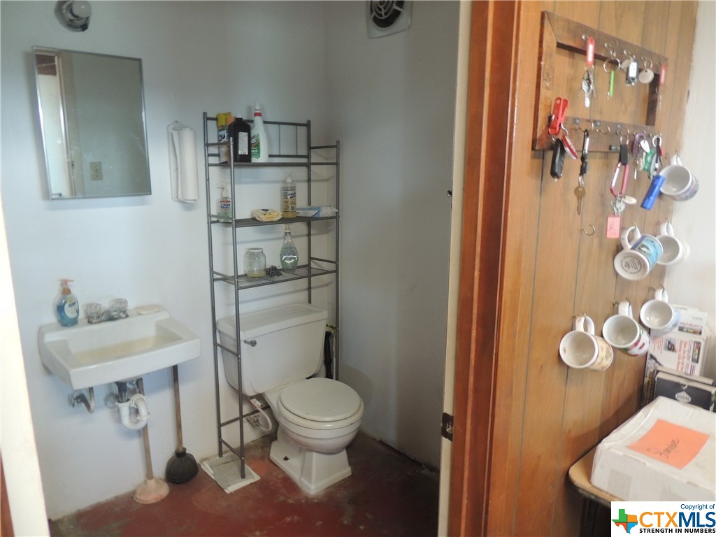 13081 St Hwy 172 , La Ward, TX, 77970 | 448797 | Realty Texas LLC