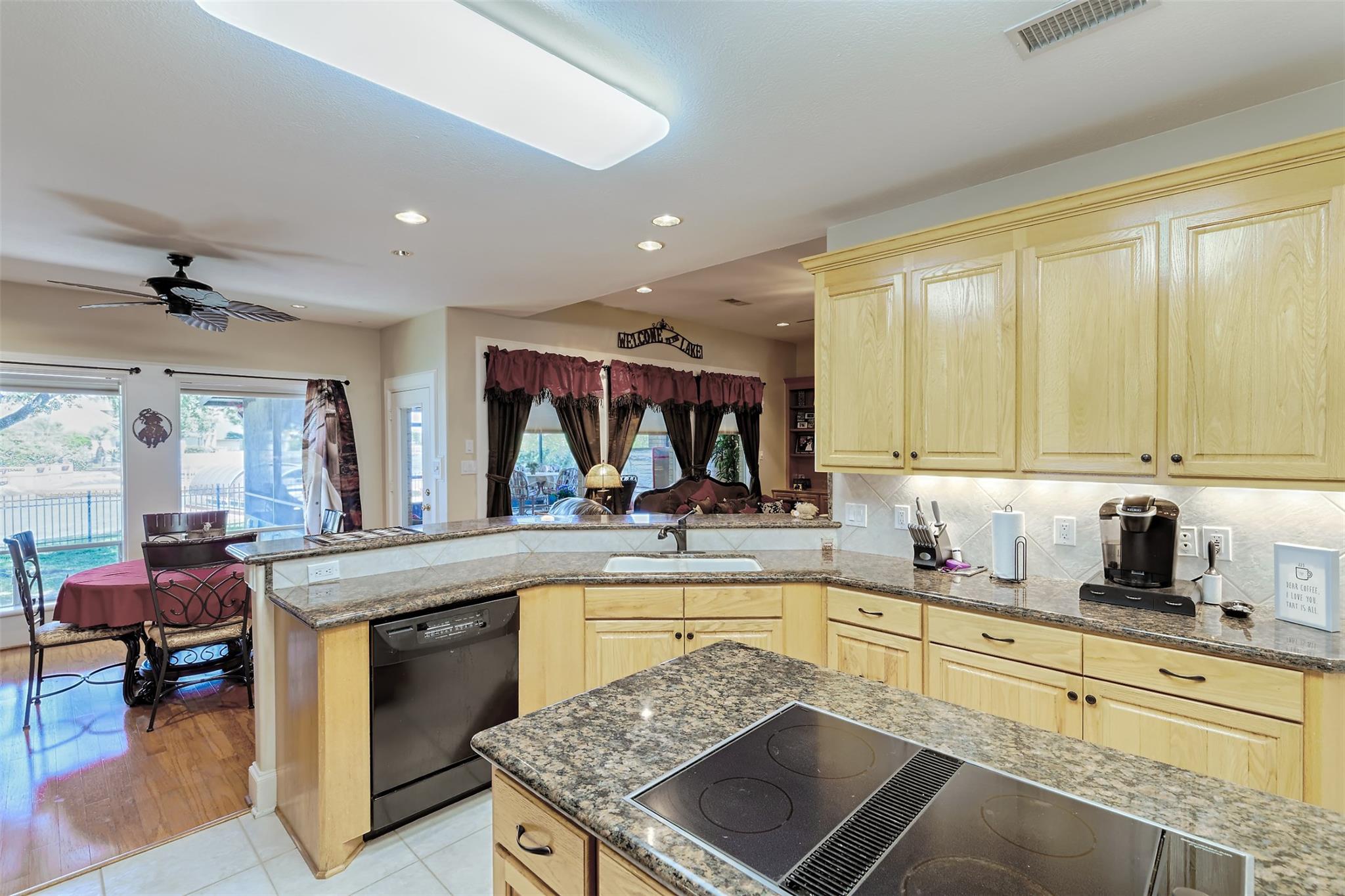 3411 Brookhaven Drive , Montgomery, TX, 77356 | 91829839 | Realty Texas LLC