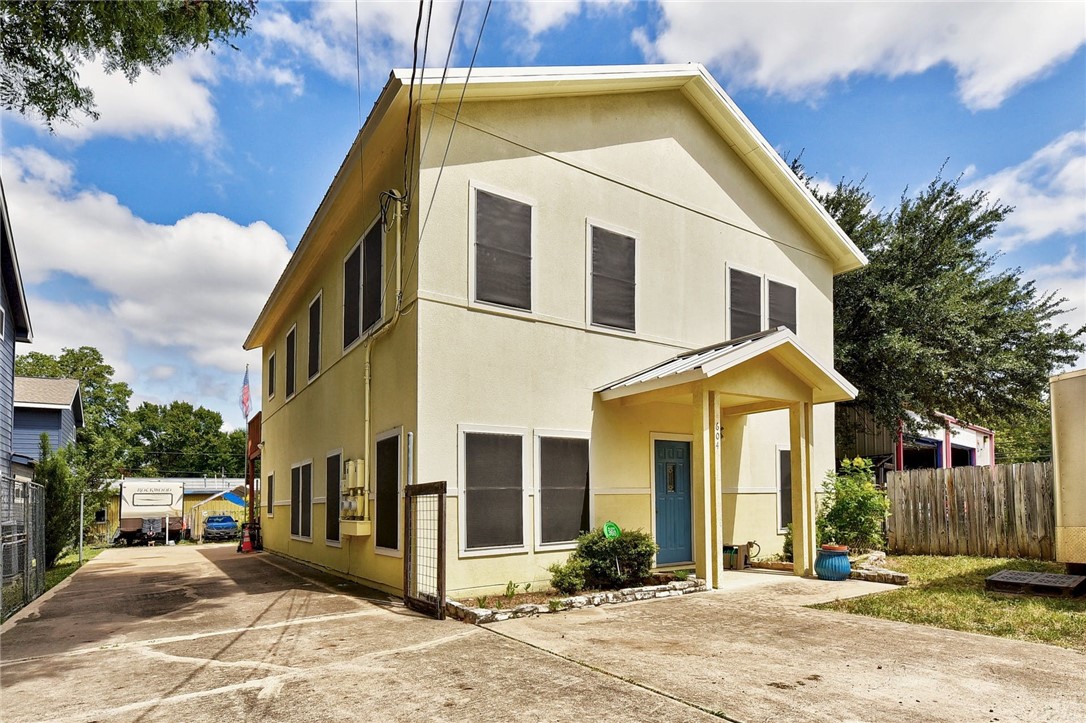 604 Fletcher, Austin, TX, 78704 | 6461334 | Realty Texas LLC