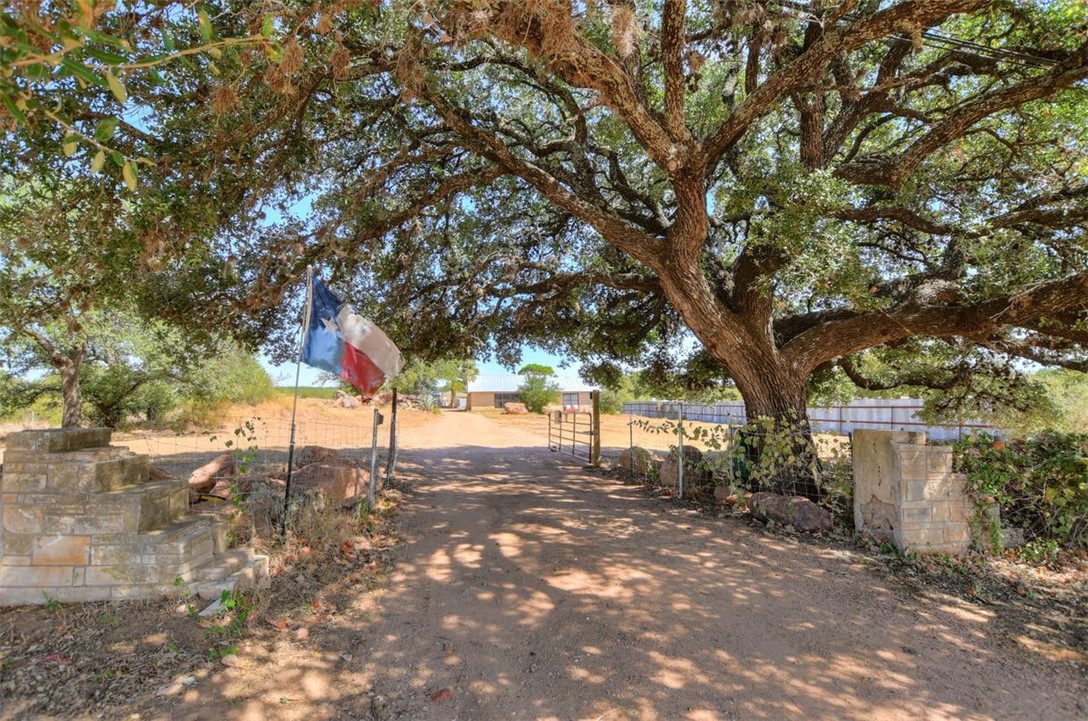 8164 Hwy 261, Buchanan Dam, TX, 78609 | 8987664 | Realty Texas LLC