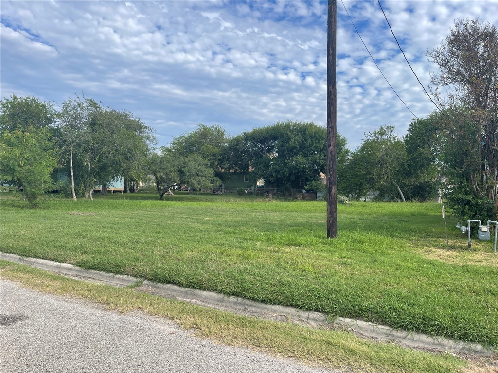 608 Mission, Gregory, TX, 78359 | 389017 | Realty Texas LLC